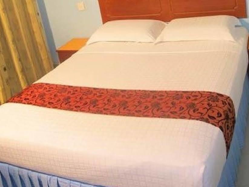 Hotel K T Mutiara Kuala Terengganu Exterior foto